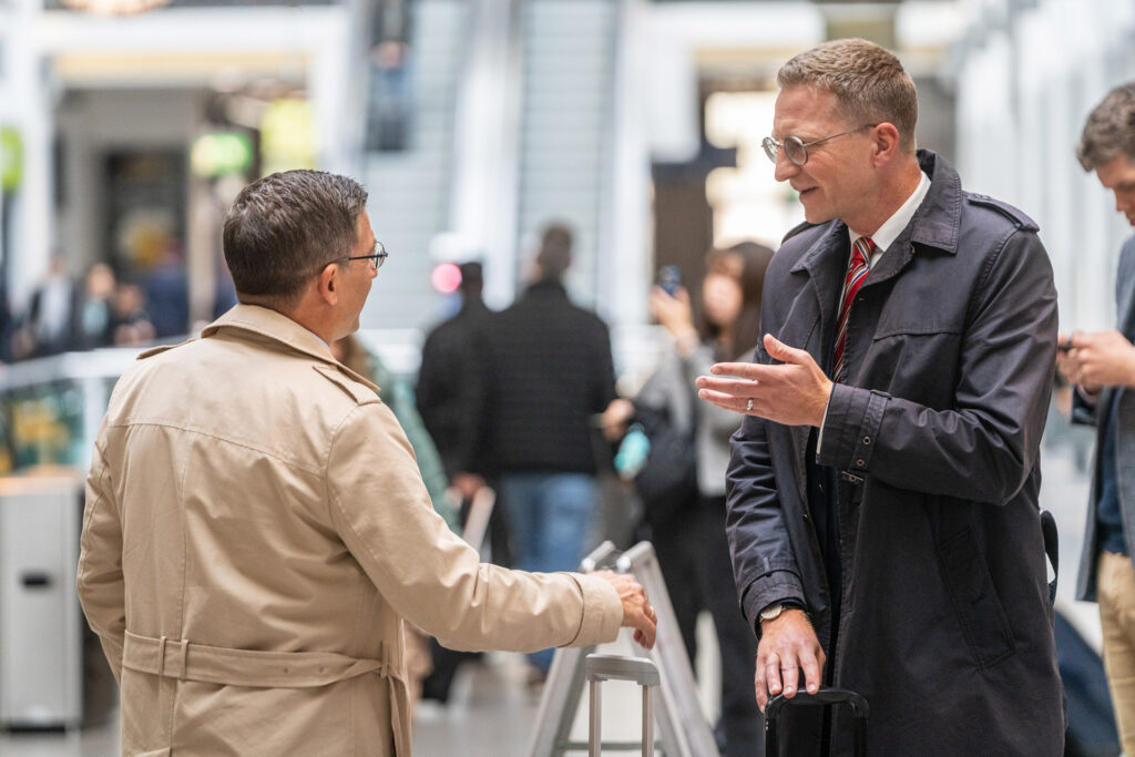 harschneck-Anwalt-06297-1920x1280px-1